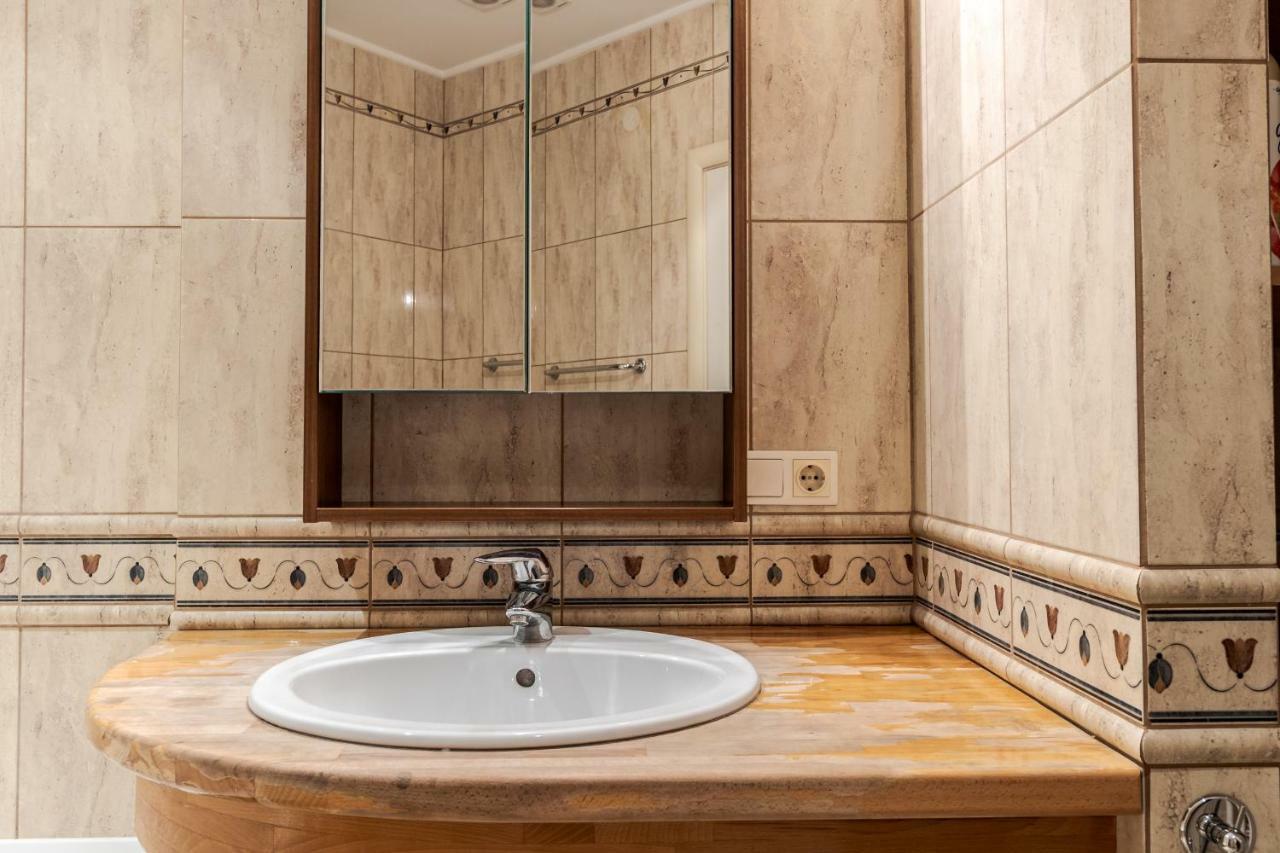 George Apartment Lviv Exterior photo