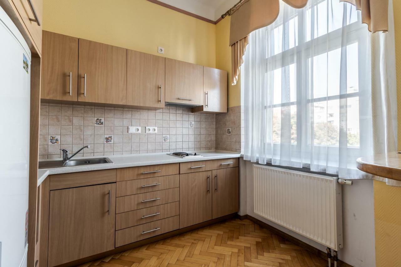 George Apartment Lviv Exterior photo